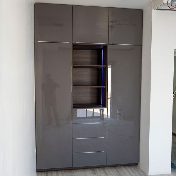 Proyectos diseño y fabricacion de clost de melamina con luz led